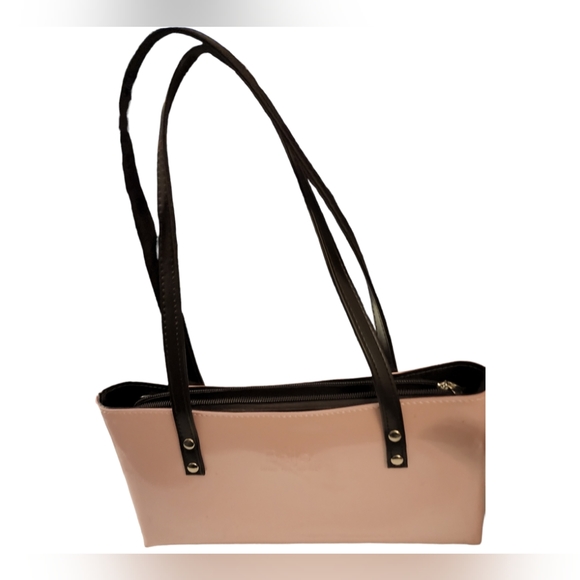 Beijo soft pink patent leather silver round hardware black straps should purse - Picture 2 of 6